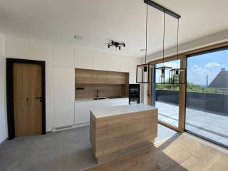 img-75d4915ffec96a6f79334e1cbebb1eed-v